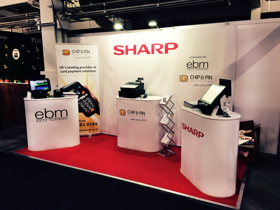 Straight Pop-Up Display Stand with Graphics, Lights and Transport Case (3x2m - 3x5m)